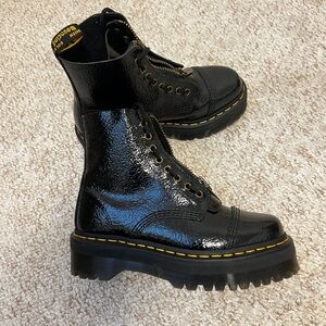 NWOT Dr. Martens Sinclair Black Boots